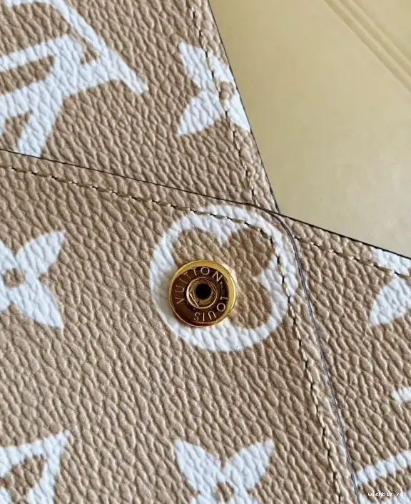 WIS POCHETTE KIRIGAMI VUITTON LOUIS 0430